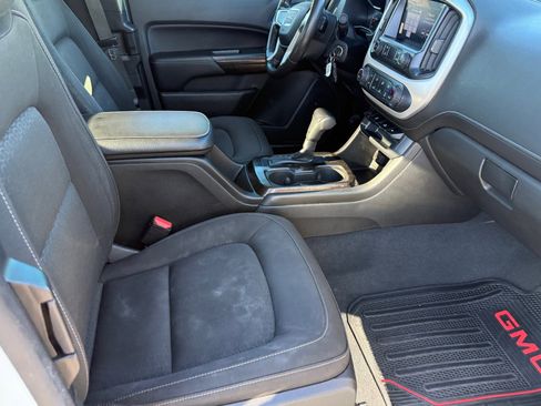 Used 2019 GMC Canyon SLE w/ Elevation Edition image 10