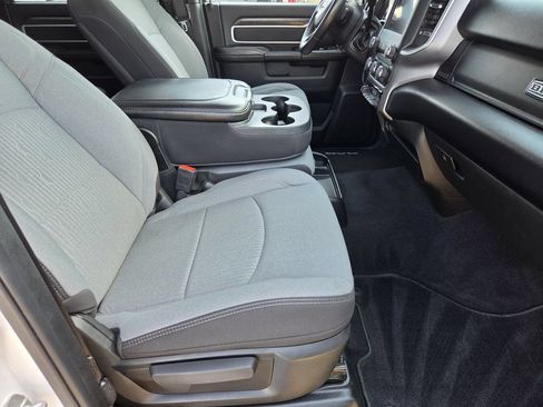 Used 2024 RAM 2500 Big Horn AWD/4WD image 12