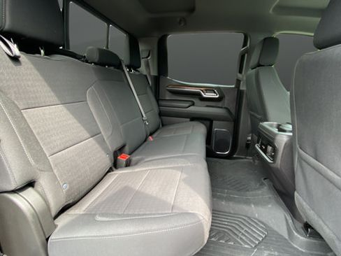 Used 2024 Chevrolet Silverado 1500 LT Trail Boss w/ Convenience Package II AWD/4WD image 24