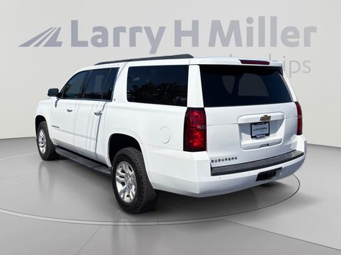 Used 2018 Chevrolet Suburban LT w/ Luxury Package AWD/4WD image 3