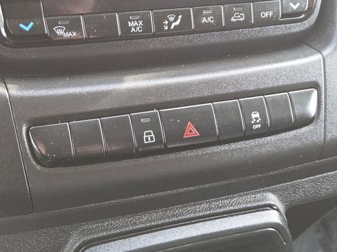 Used 2024 RAM ProMaster 2500 image 26