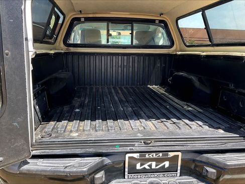 Used 2014 Toyota Tacoma 4x4 Regular Cab image 15