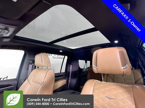 Used 2022 Cadillac Escalade ESV Premium Luxury AWD/4WD image 26