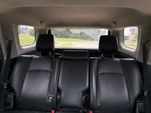 Used 2015 Toyota 4Runner Limited AWD/4WD image 19