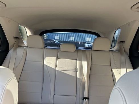 Used 2025 Mercedes-Benz GLE 350 4MATIC image 31