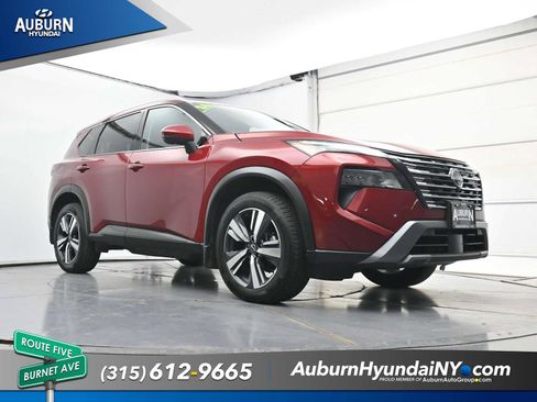 Used 2024 Nissan Rogue SL w/ SL Premium Package AWD/4WD image 23
