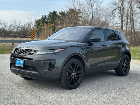 Used 2020 Land Rover Range Rover Evoque SE image 3