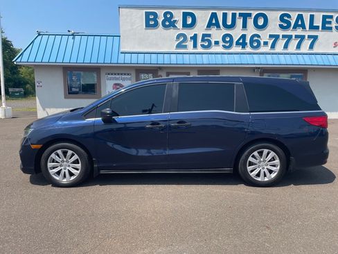 Used 2018 Honda Odyssey LX image 2