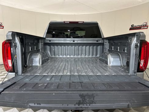Used 2025 GMC Sierra 1500 SLT AWD/4WD image 5