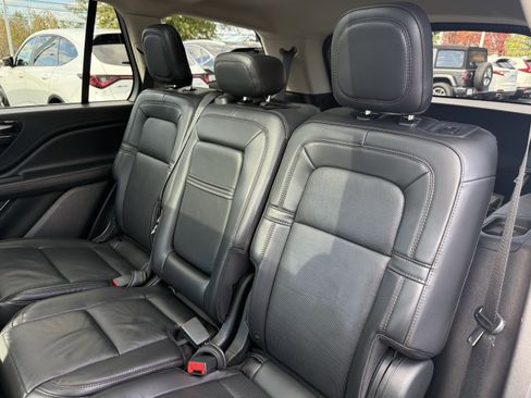 Used 2021 Lincoln Aviator Reserve w/ Equipment Group 201A image 17