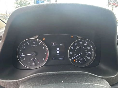 Used 2018 Hyundai Elantra SEL FWD image 11
