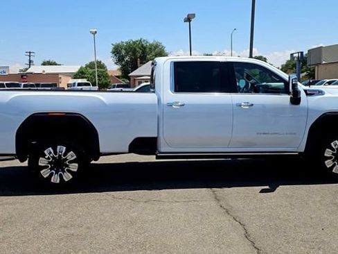 New 2026 GMC Sierra 2500 Denali w/ Denali Reserve Package AWD/4WD image 10