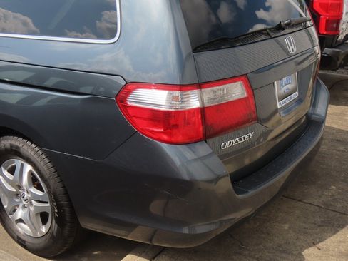 Used 2006 Honda Odyssey EX-L image 11