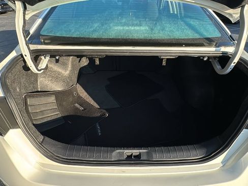 Used 2025 Nissan Altima 2.5 SV FWD image 28