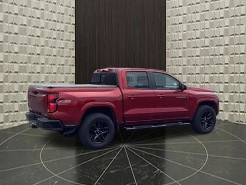 Used 2023 Chevrolet Colorado Z71 w/ Z71 Convenience Package 2 AWD/4WD image 4