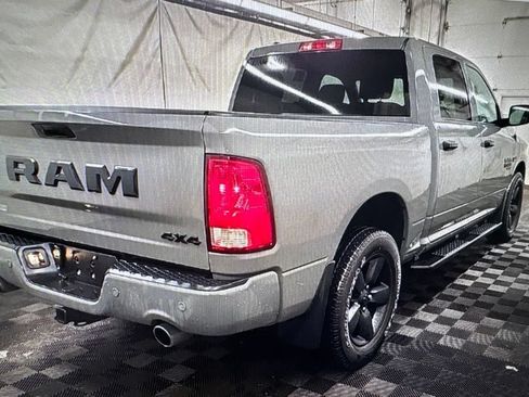 Used 2022 RAM 1500 Express w/ Ceramic Grey Express Package AWD/4WD image 3