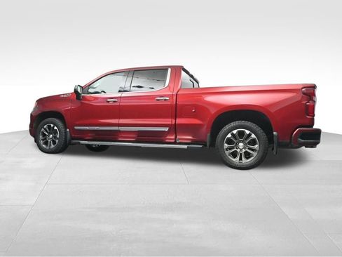 Used 2024 Chevrolet Silverado 1500 High Country w/ Z71 Off-Road Package AWD/4WD image 11