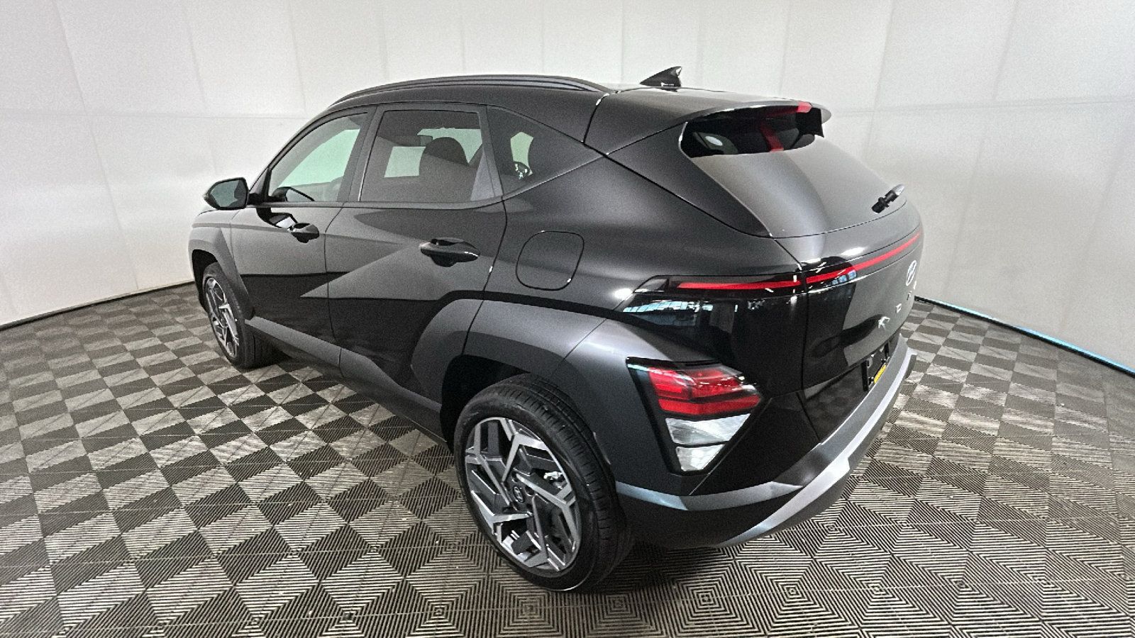 Certified 2026 Hyundai Kona SEL Premium AWD/4WD image 5