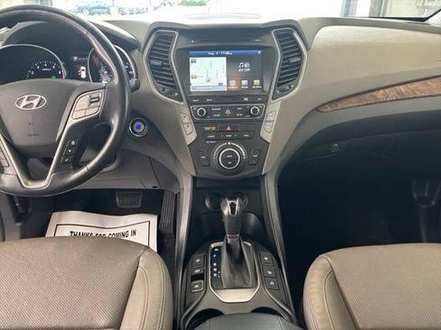Used 2018 Hyundai Santa Fe Sport w/ 2.0T Ultimate Tech Package 05 AWD/4WD image 11