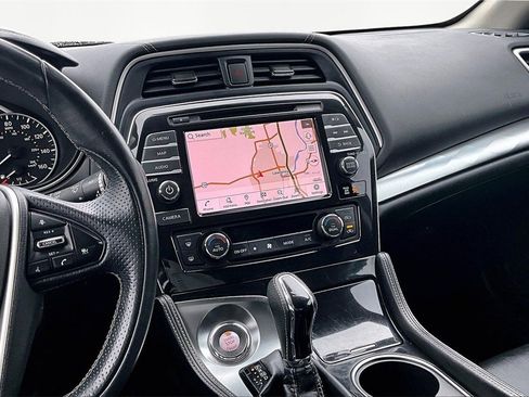 Used 2023 Nissan Maxima SV w/ Floor Mat Group image 6
