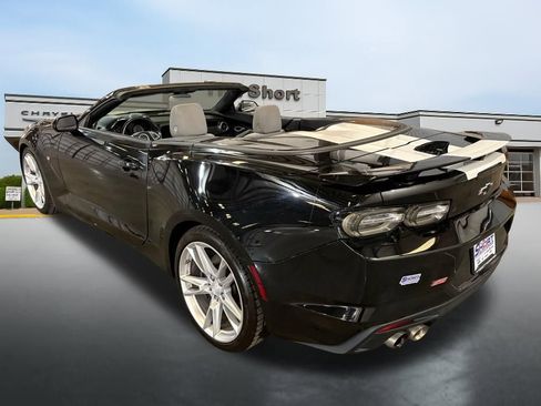 Used 2021 Chevrolet Camaro SS image 16