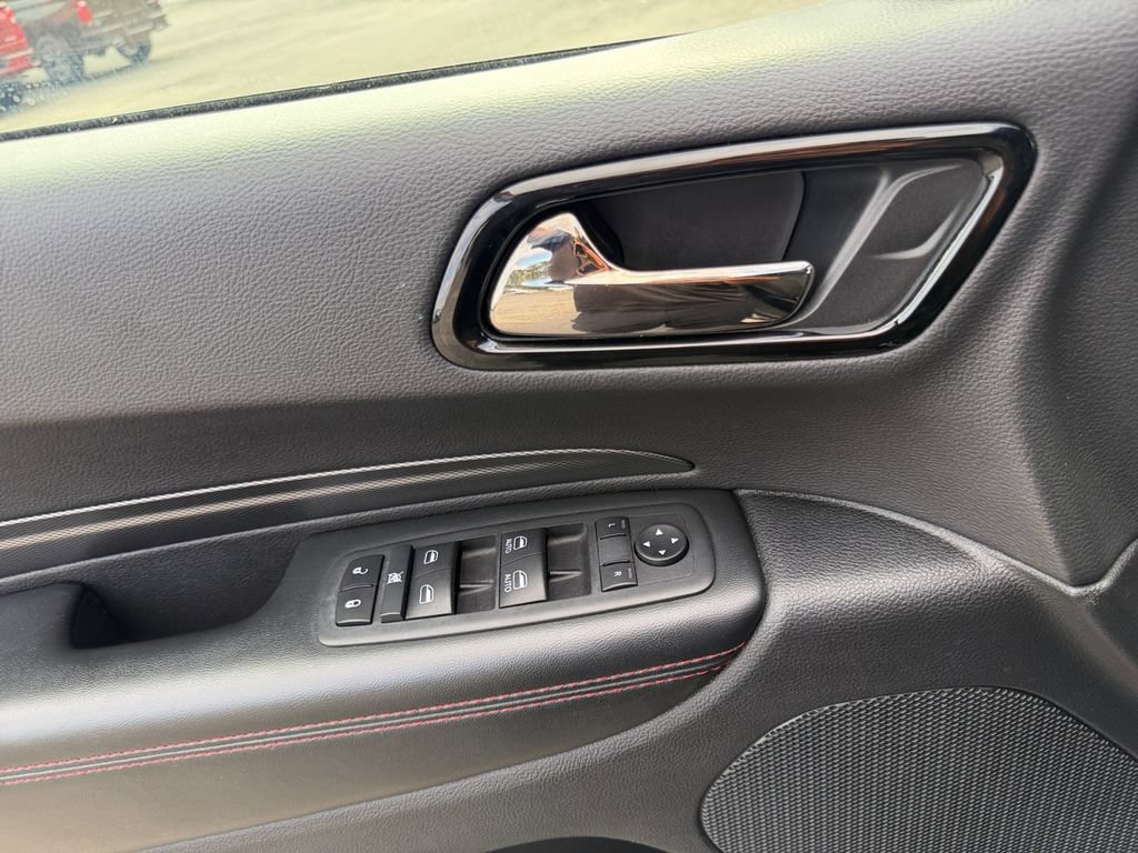 Used 2025 Dodge Durango GT AWD/4WD image 11