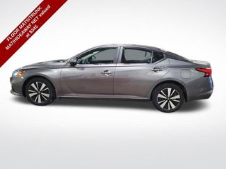 Used 2022 Nissan Altima 2.5 SV video 2