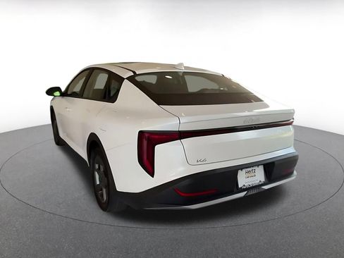 Used 2025 Kia K4 FWD image 11