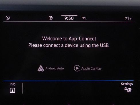 Used 2024 Volkswagen Taos SE image 31