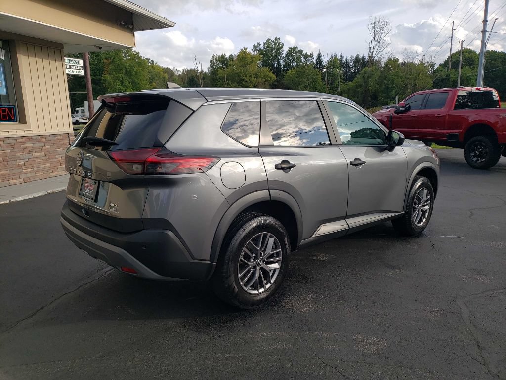 Used 2023 Nissan Rogue S AWD/4WD image 7