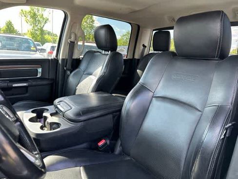 Used 2017 RAM 1500 Laramie AWD/4WD image 4