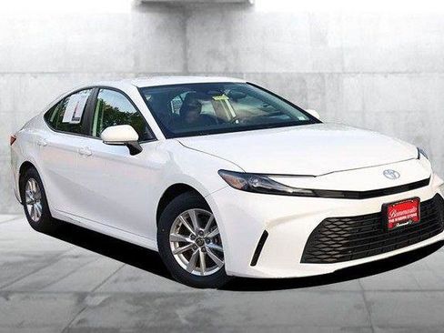 Used 2025 Toyota Camry LE FWD image 2