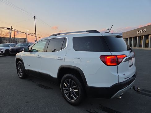 Used 2019 GMC Acadia SLT image 4