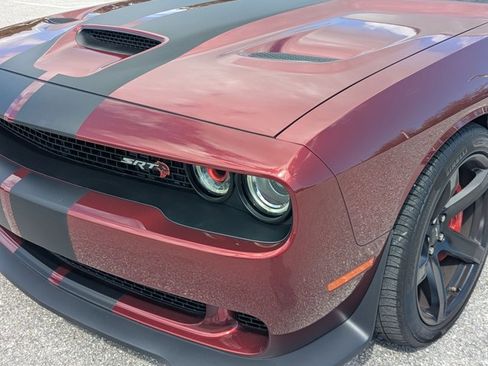 Used 2018 Dodge Challenger SRT Hellcat image 16