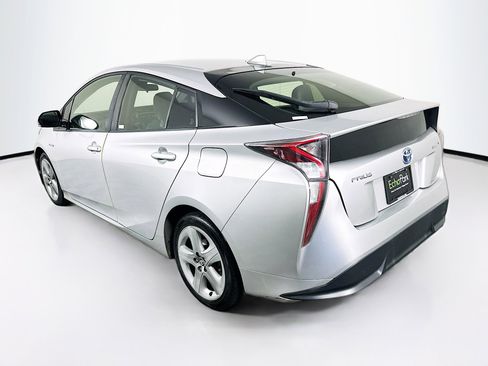 Used 2016 Toyota Prius Three Touring image 5