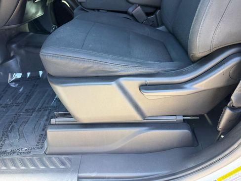 Used 2020 Chevrolet Silverado 1500 W/T RWD image 12