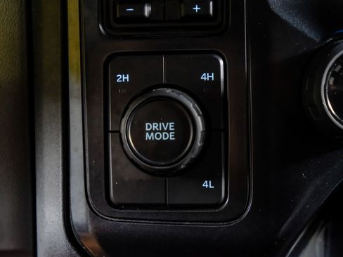 Used 2025 Ford F350 XLT AWD/4WD image 25