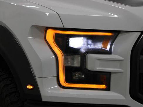 Used 2019 Ford F150 Raptor w/ Equipment Group 802A Luxury AWD/4WD image 12