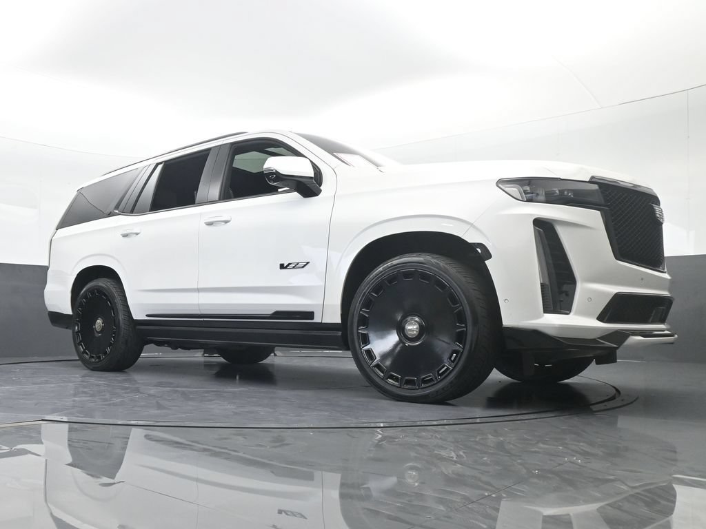 Used 2023 Cadillac Escalade V AWD/4WD image 92