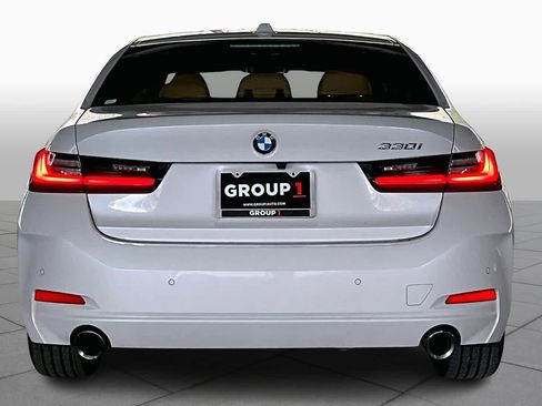 Used 2023 BMW 330i Sedan w/ Parking Assistance Package image 4