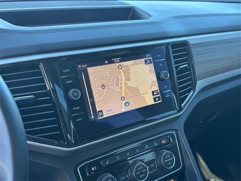 Used 2022 Volkswagen Atlas SEL image 24