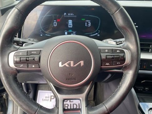 Used 2023 Kia Sportage EX image 9