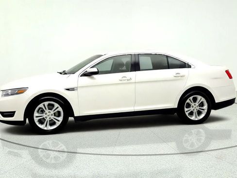 Used 2018 Ford Taurus SEL w/ Equipment Group 201A FWD image 8