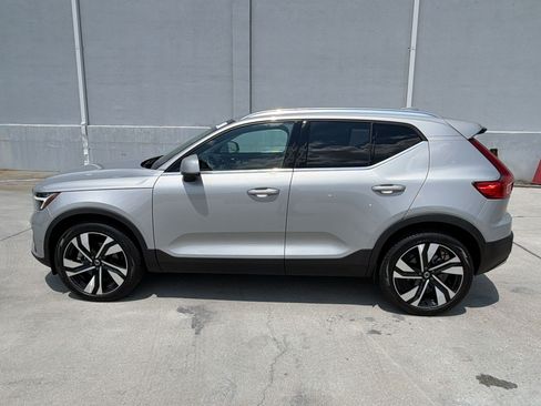 Used 2023 Volvo XC40 B4 Plus w/ Protection Package Premier FWD image 2