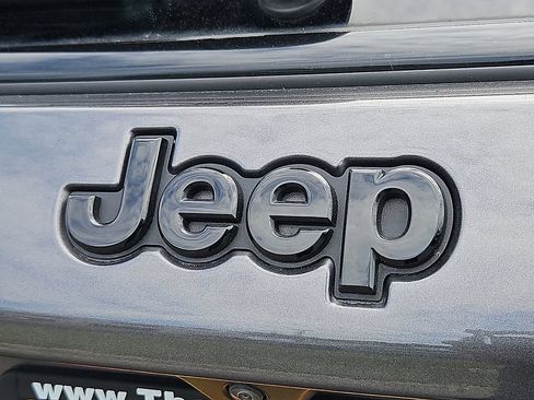 Certified 2022 Jeep Compass Latitude AWD/4WD image 29