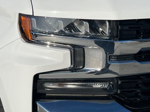 Used 2021 Chevrolet Silverado 1500 LT image 33