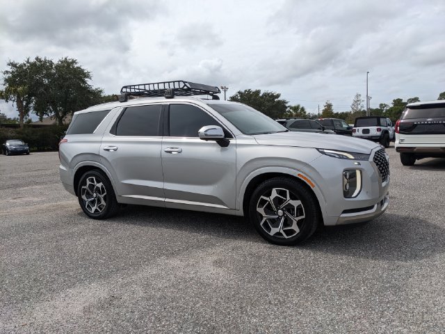 Used 2022 Hyundai Palisade Calligraphy FWD image 2
