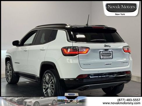 Used 2023 Jeep Compass Limited w/ Elite Group AWD/4WD image 6