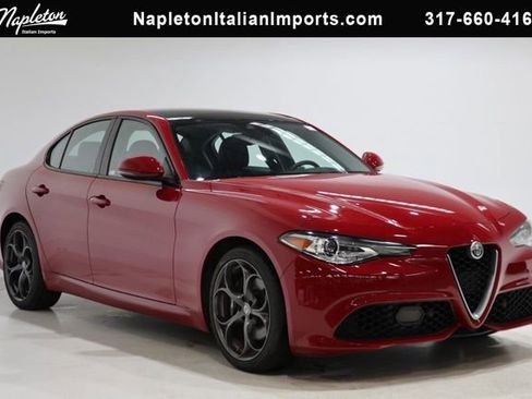 Used 2017 Alfa Romeo Giulia Ti w/ TI 19" Sport Package AWD/4WD image 1