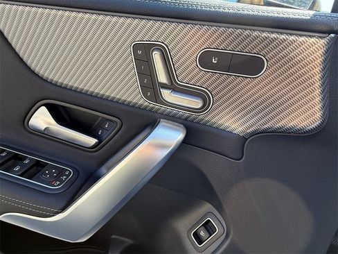 Certified 2025 Mercedes-Benz CLA 250 4MATIC image 23